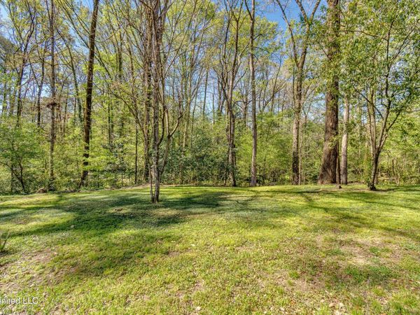 200 Ridge Drive, Jackson, MS 39216