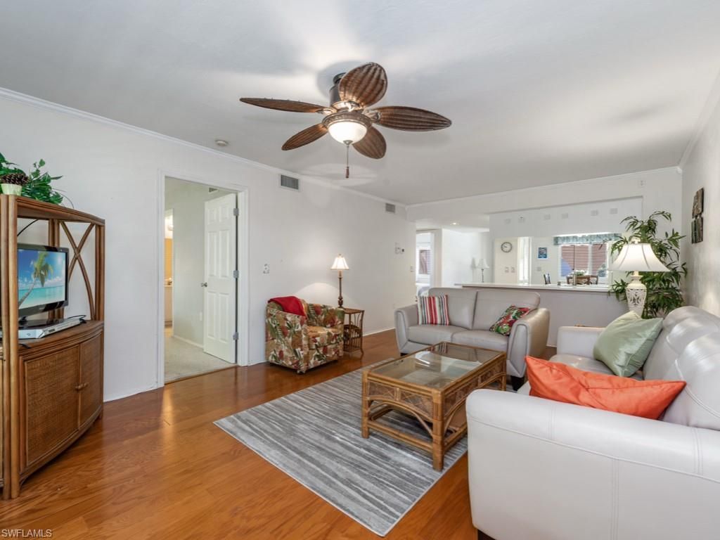 234 Pebble Beach Blvd, Unit 307, Naples, FL 34113 Photo