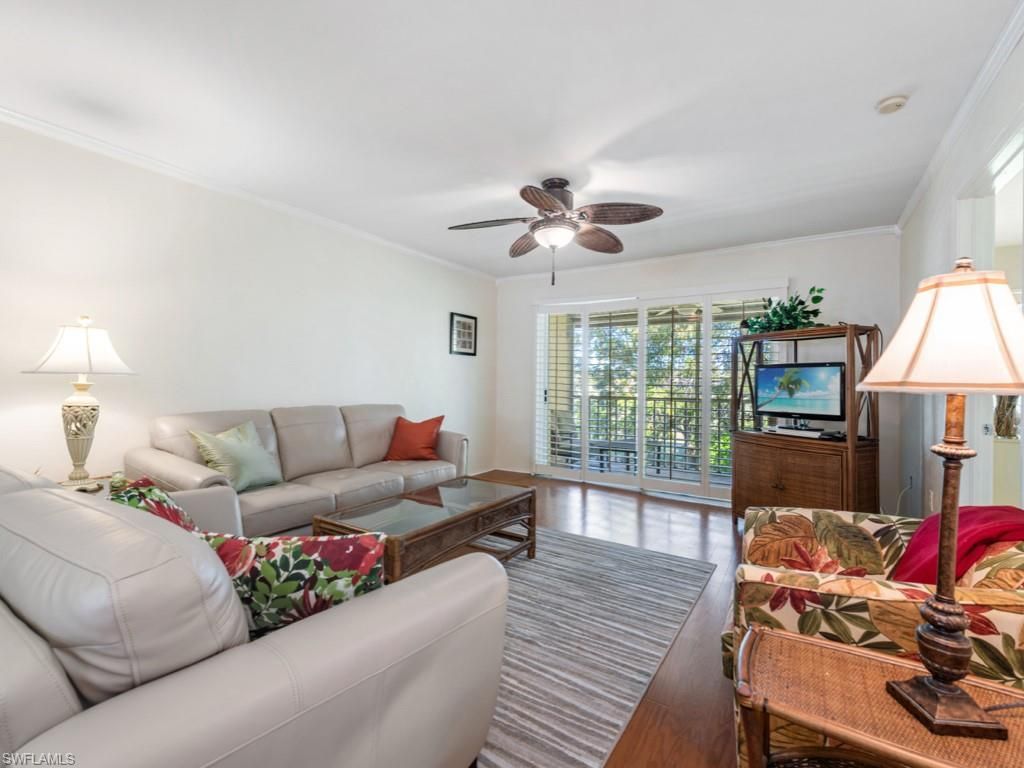 234 Pebble Beach Blvd, Unit 307, Naples, FL 34113 Photo