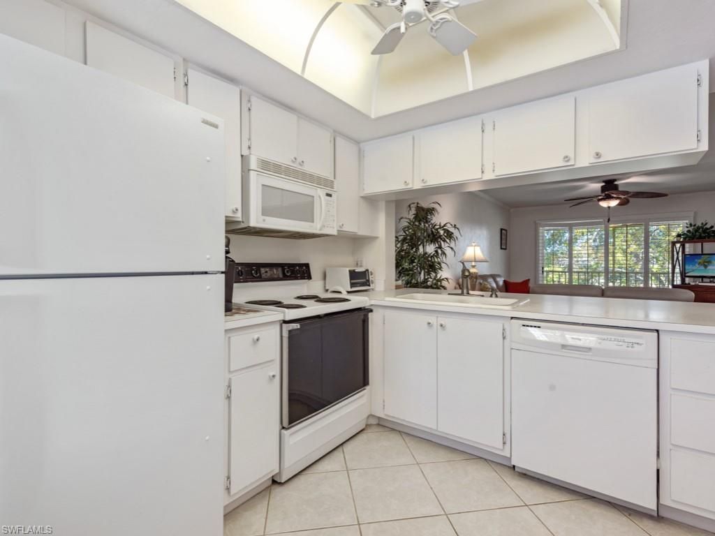 234 Pebble Beach Blvd, Unit 307, Naples, FL 34113 Photo