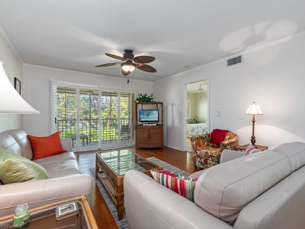 234 Pebble Beach Blvd, Unit 307, Naples, FL 34113 Photo