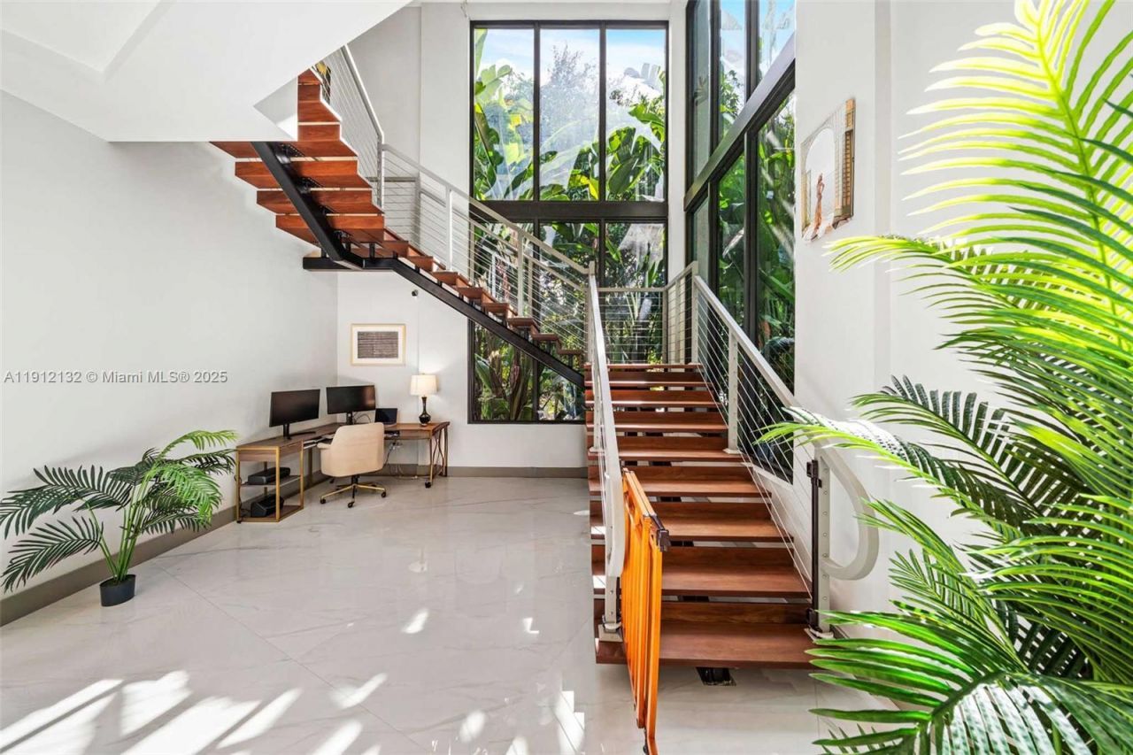 4185 Ventura Ave, Coconut Grove, FL 33133 Photo