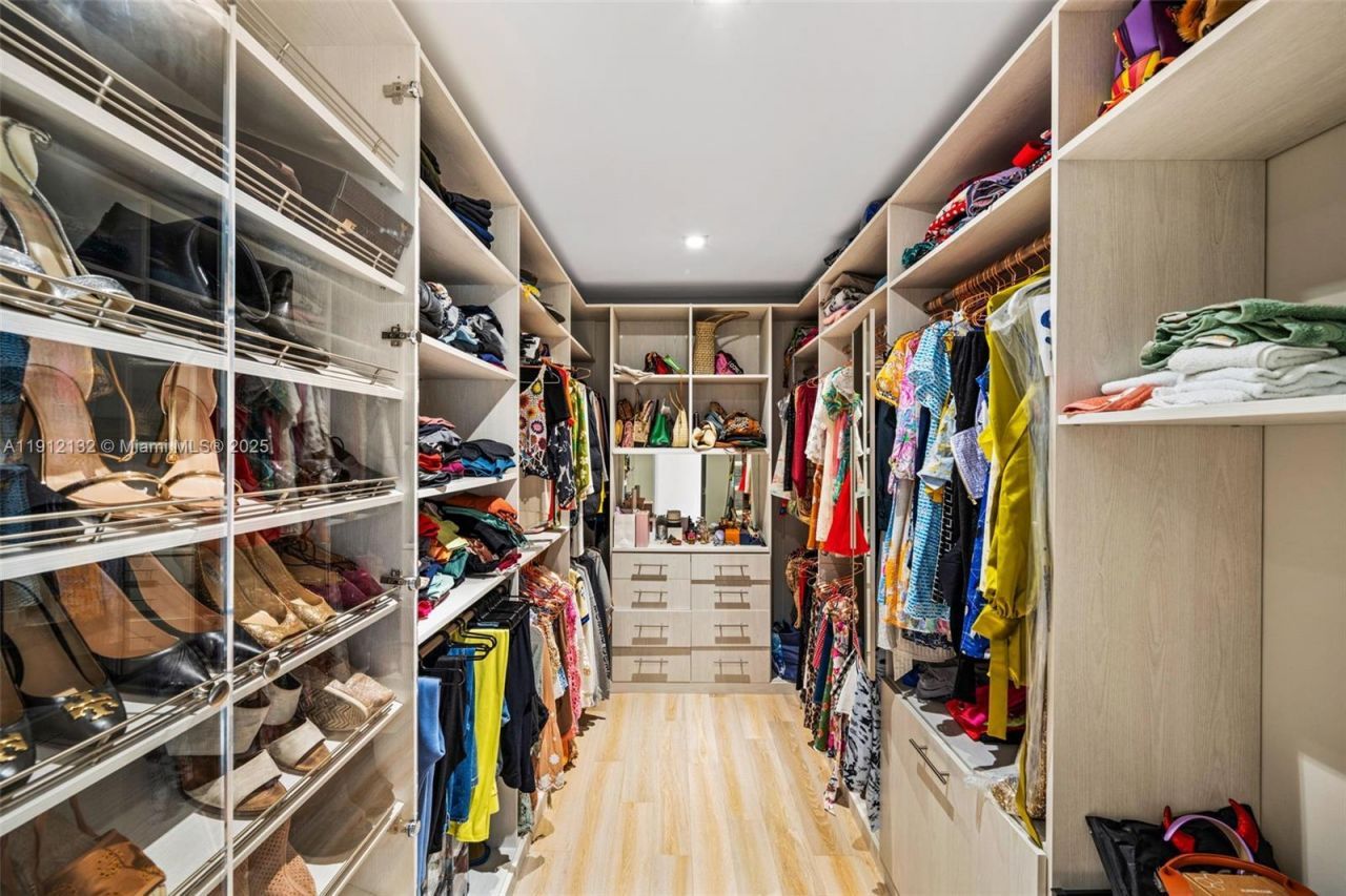 4185 Ventura Ave, Coconut Grove, FL 33133 Photo