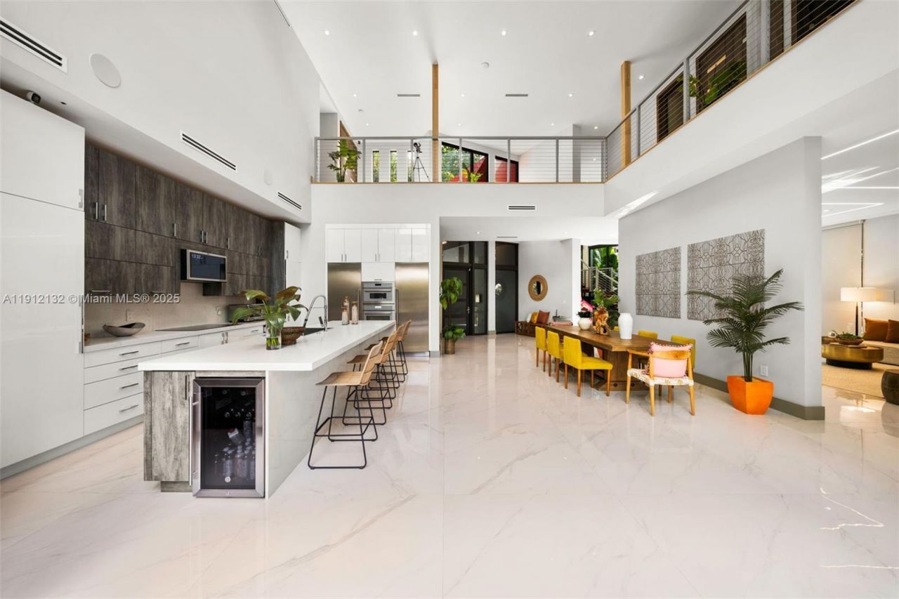 4185 Ventura Ave, Coconut Grove, FL 33133 Photo