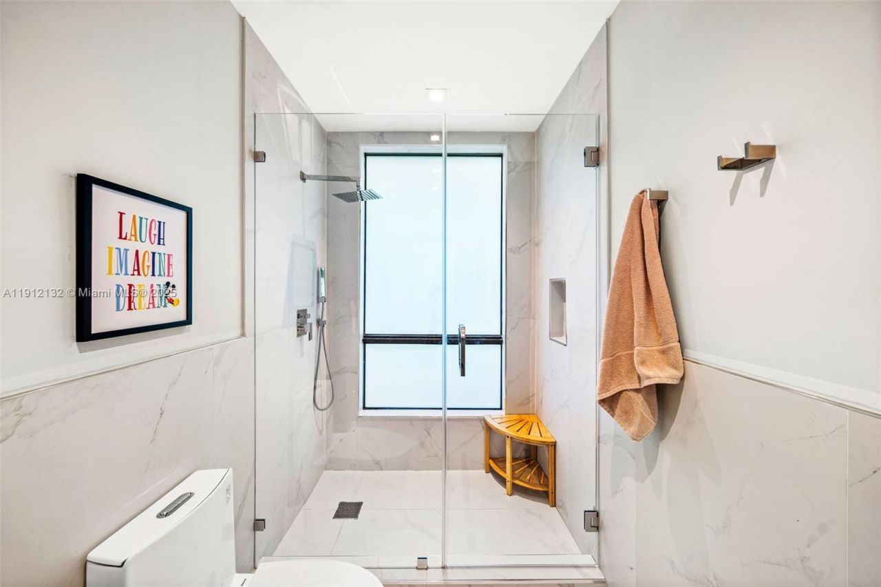 4185 Ventura Ave, Coconut Grove, FL 33133 Photo