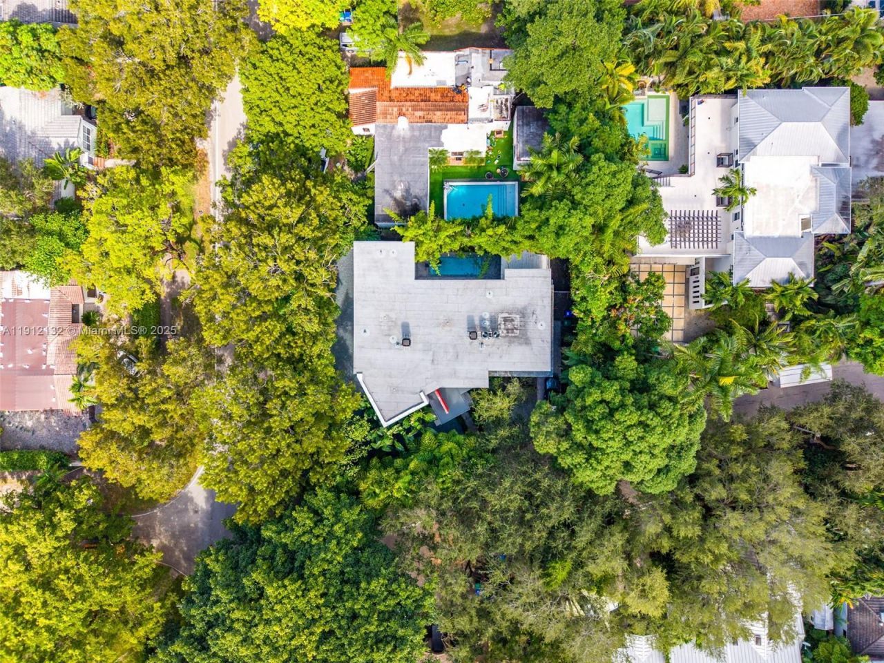 4185 Ventura Ave, Coconut Grove, FL 33133 Photo