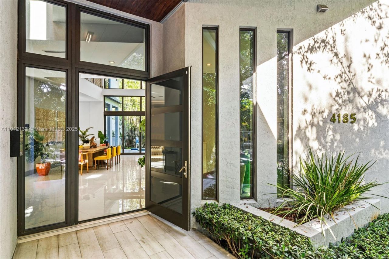 4185 Ventura Ave, Coconut Grove, FL 33133 Photo