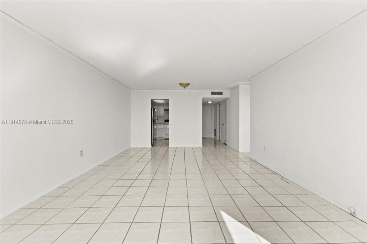 18011 Biscayne Blvd *boat Slip*, Unit & 1603, Aventura, FL 33160 Photo