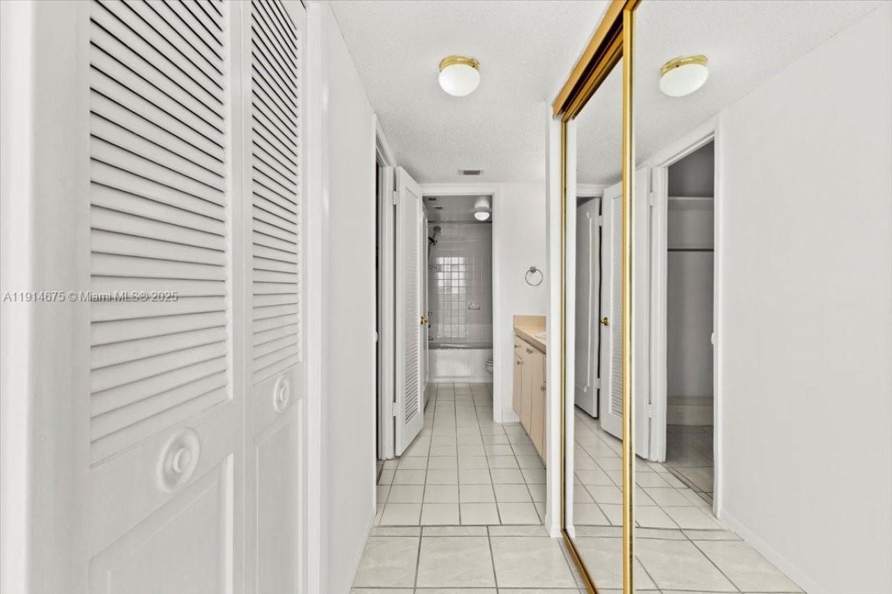 18011 Biscayne Blvd *boat Slip*, Unit & 1603, Aventura, FL 33160 Photo