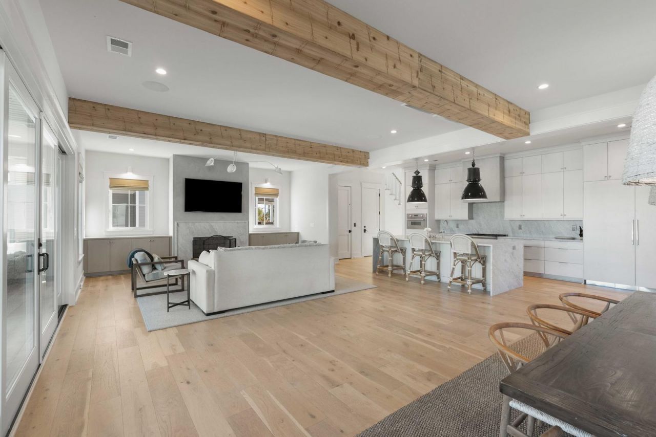 309 Carolina Boulevard Photo 10