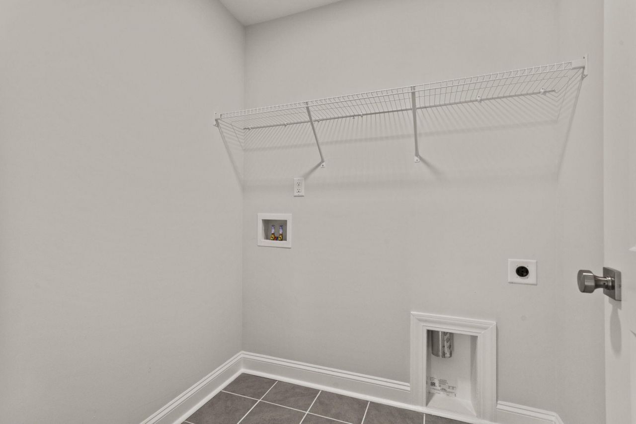 1 Cantona Drive Photo 23