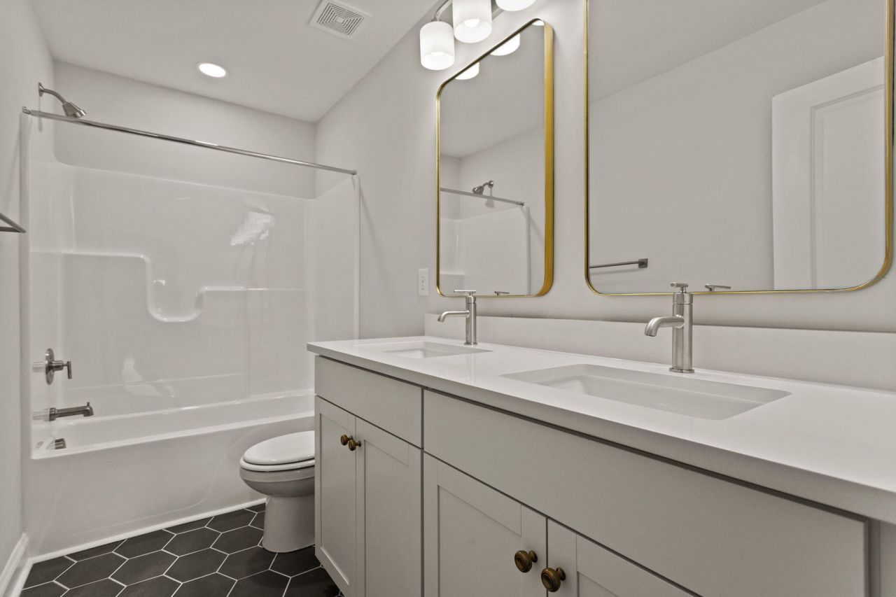 1 Cantona Drive Photo 24