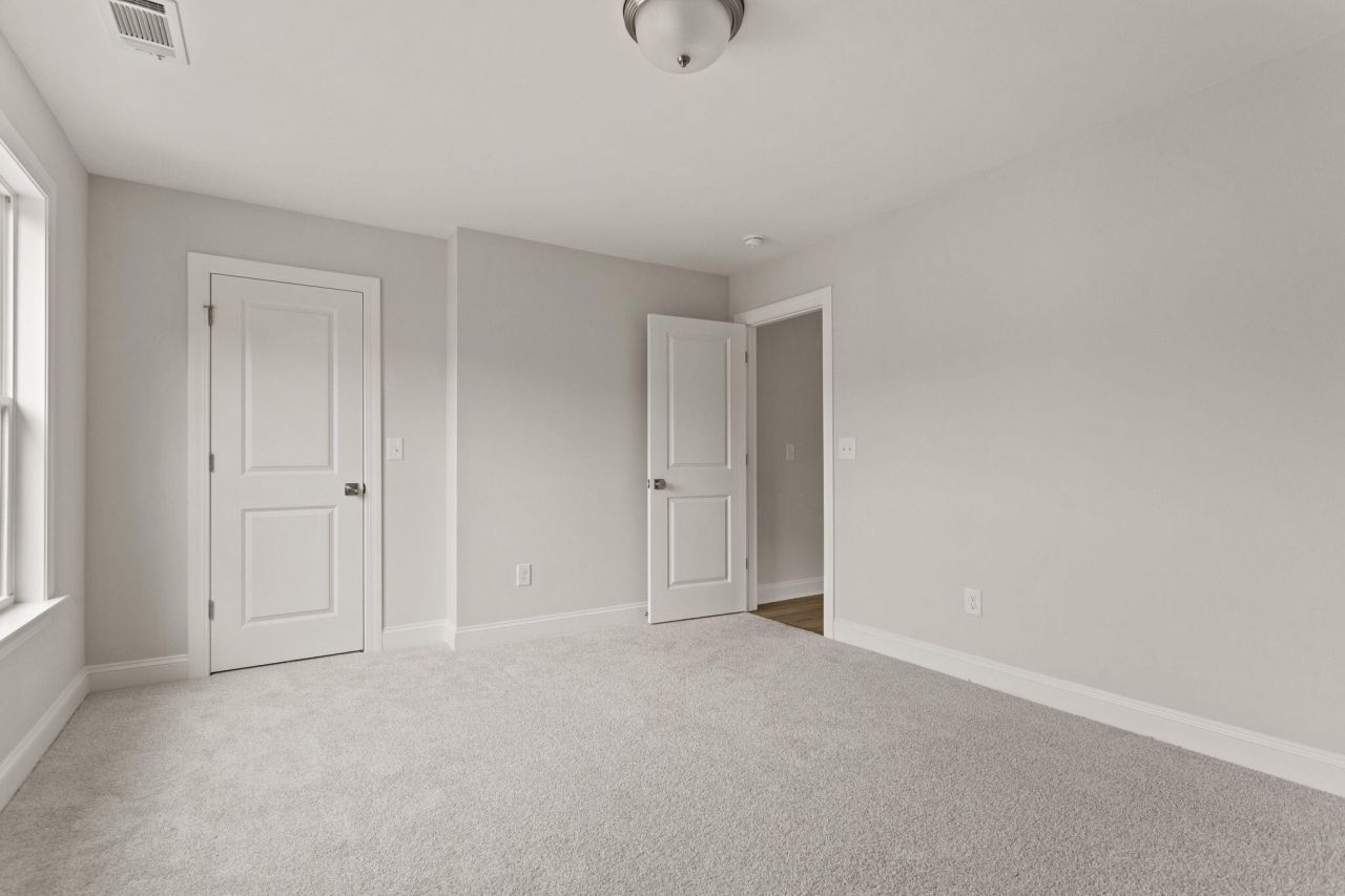 1 Cantona Drive Photo 26