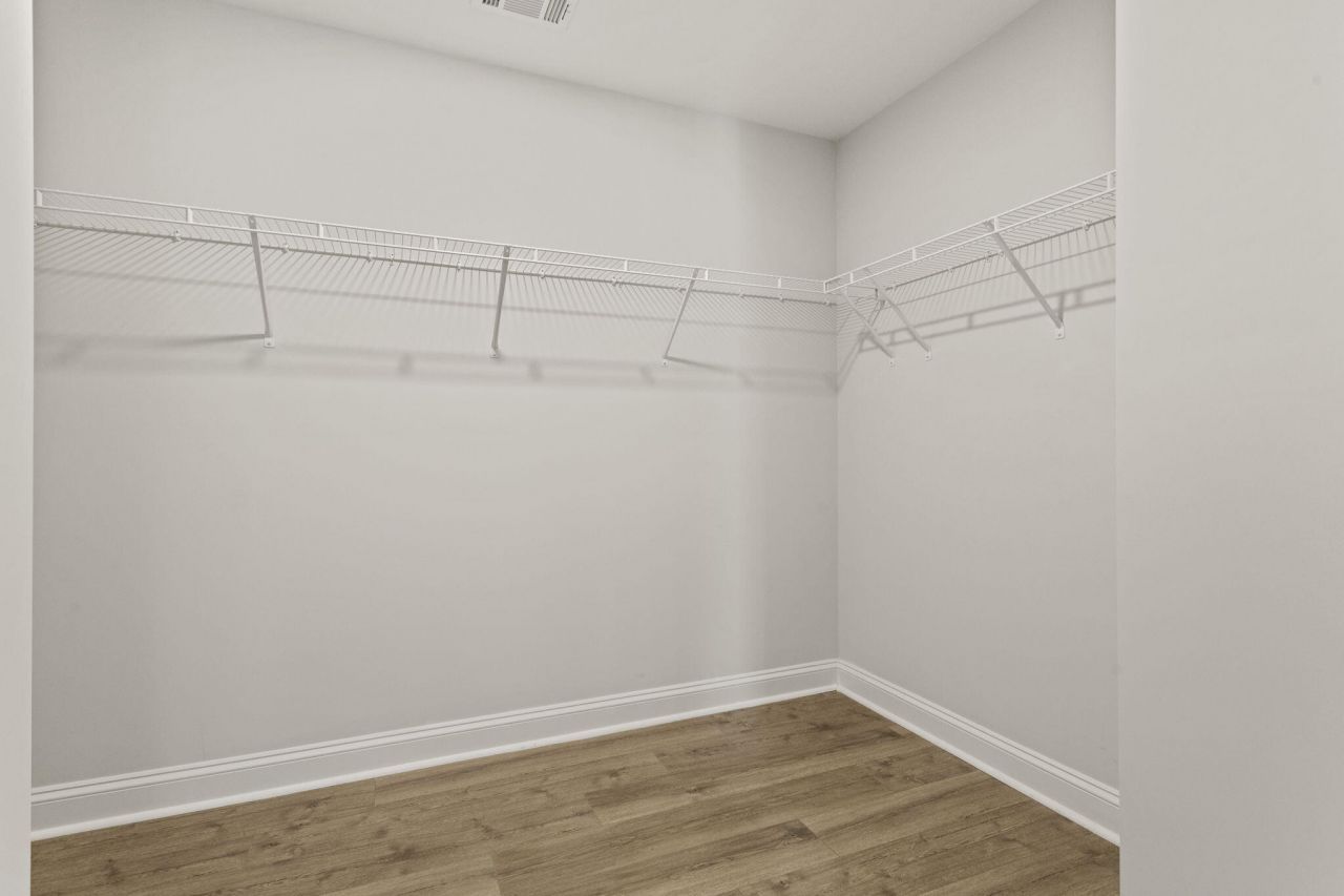 1 Cantona Drive Photo 31