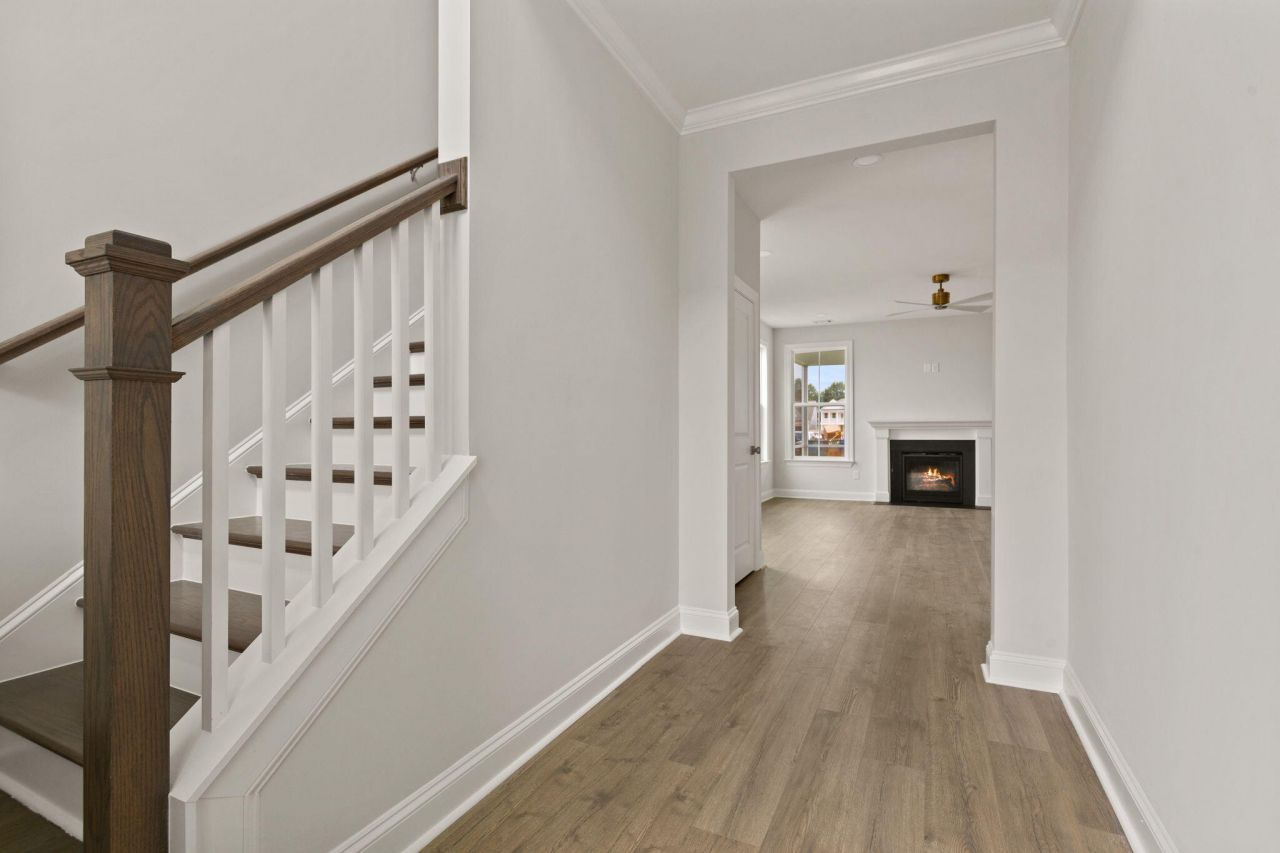 1 Cantona Drive Photo 5