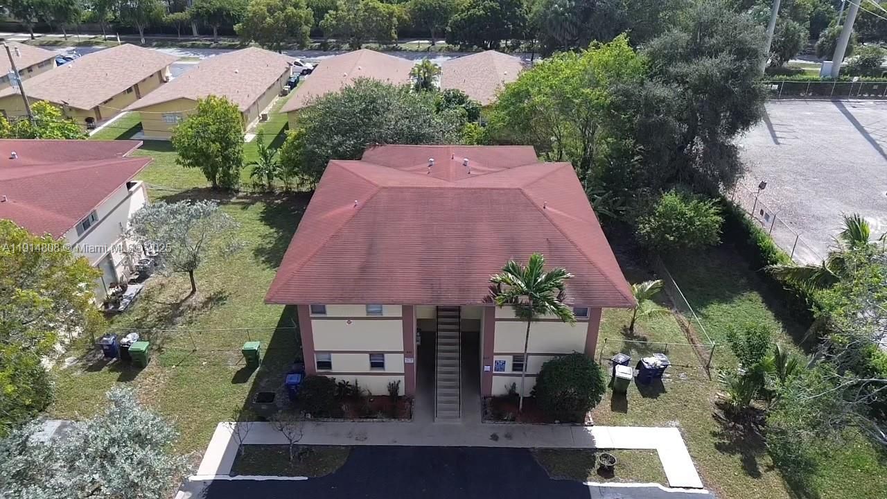 825 SW 10th St, Hallandale Beach, FL 33009 Photo