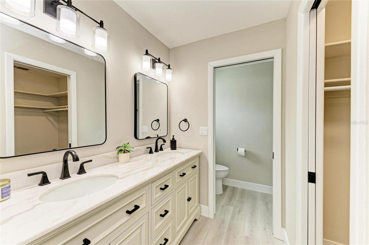 3645 Calliandra Drive, Sarasota, FL 34232 Photo