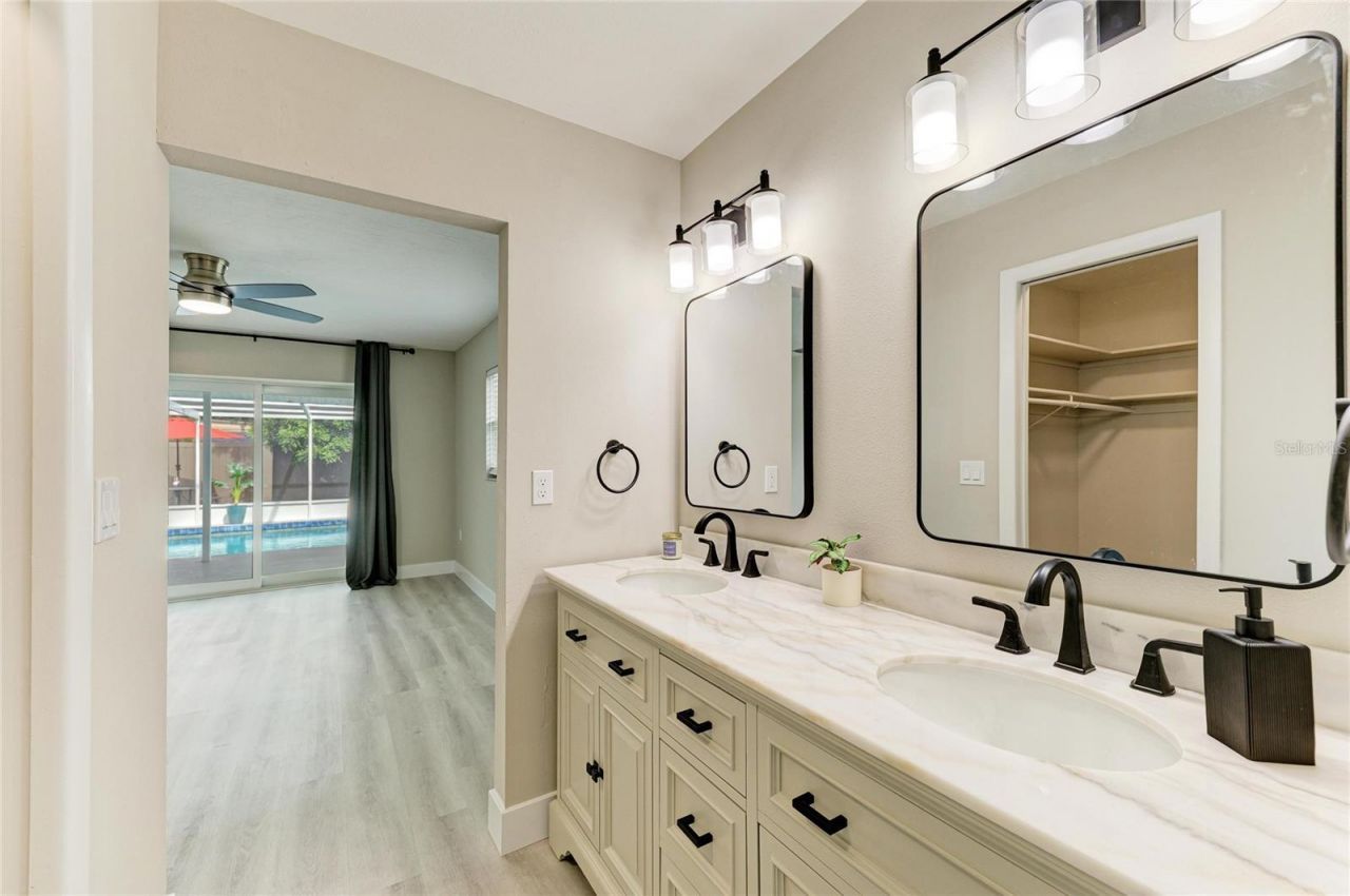 3645 Calliandra Drive, Sarasota, FL 34232 Photo