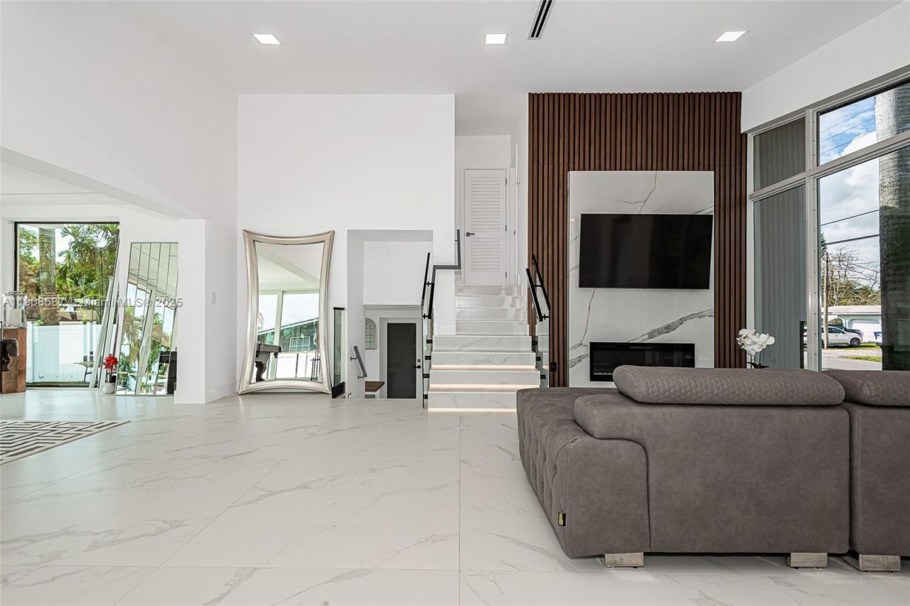 2436 Okeechobee Lane, Fort Lauderdale, FL 33317 Photo