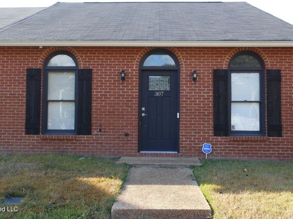 307 Northtown Drive, Jackson, MS 39211