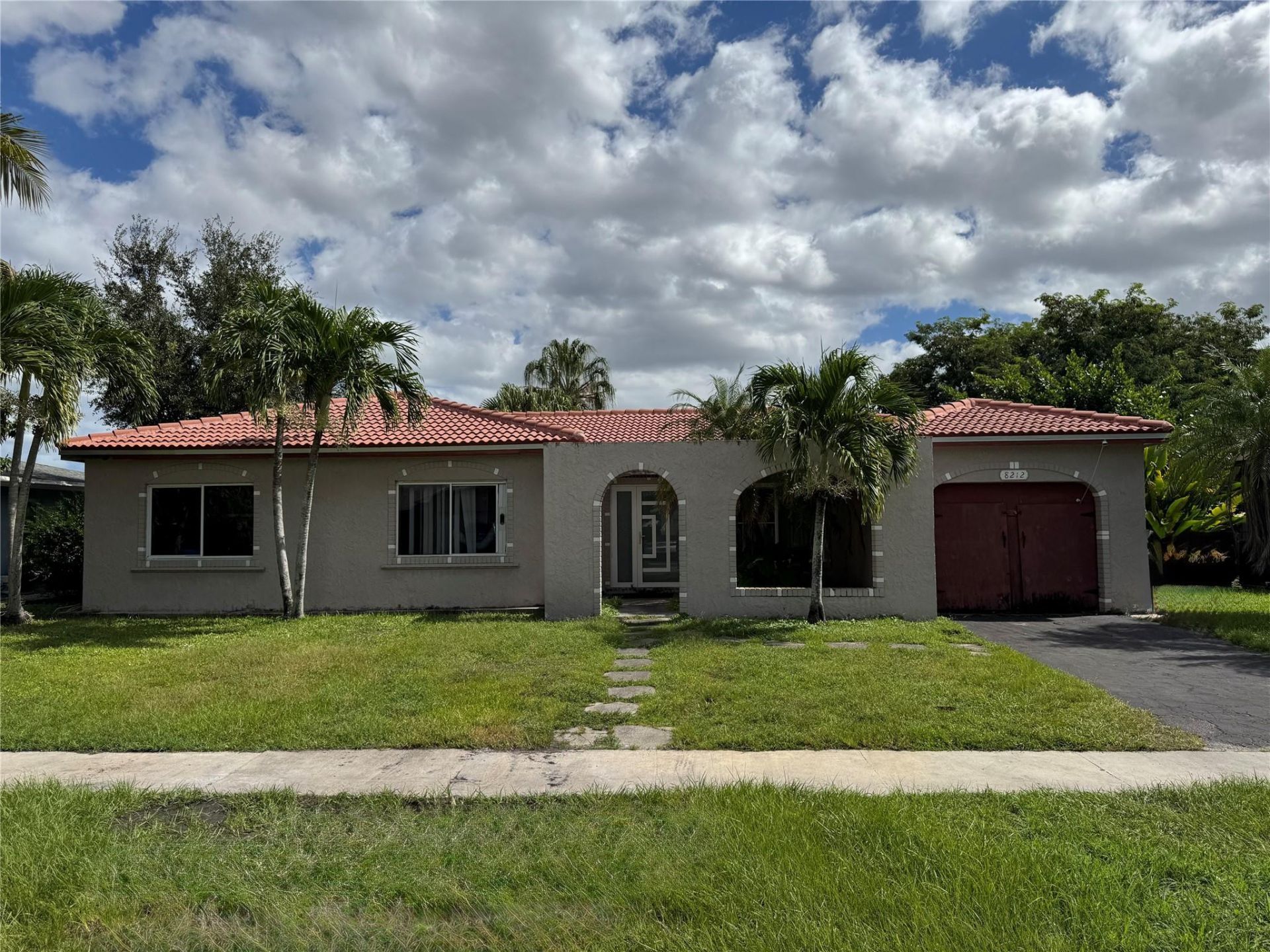 8212 NW 74th Terrace, Tamarac, FL 33321 Photo