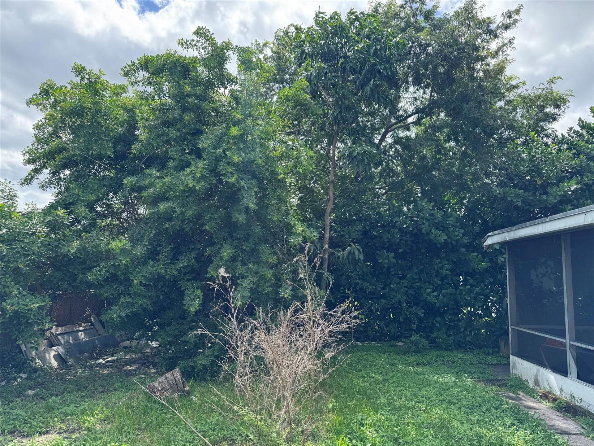 8212 NW 74th Terrace, Tamarac, FL 33321 Photo