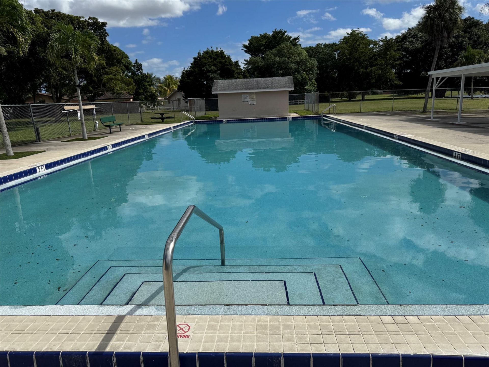 8212 NW 74th Terrace, Tamarac, FL 33321 Photo