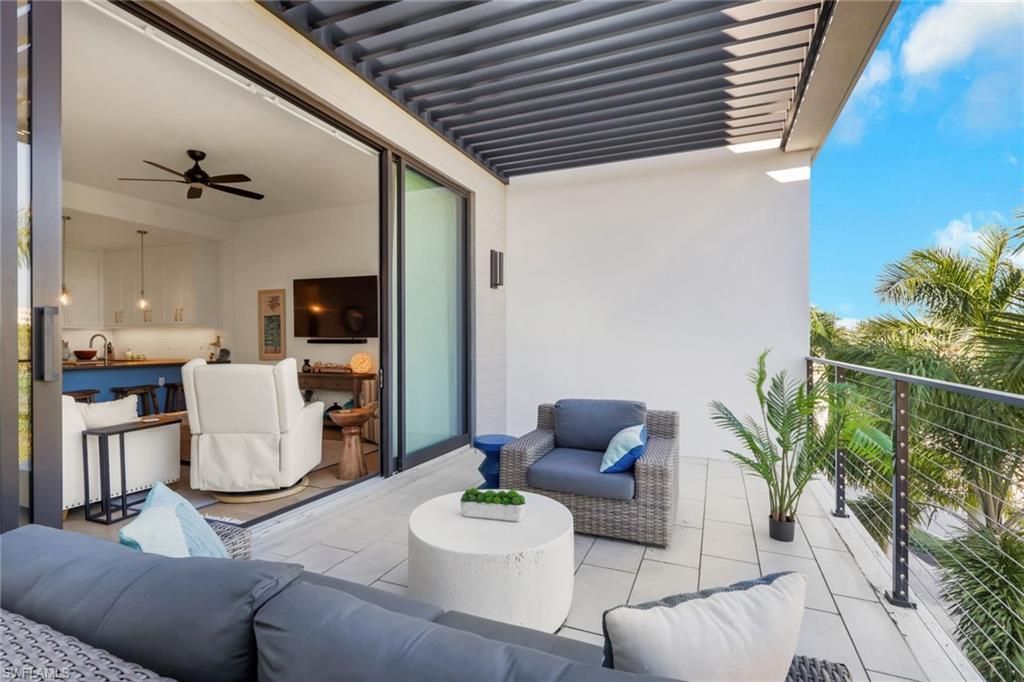 850 Central, Unit 303, Naples, FL 34102 Photo