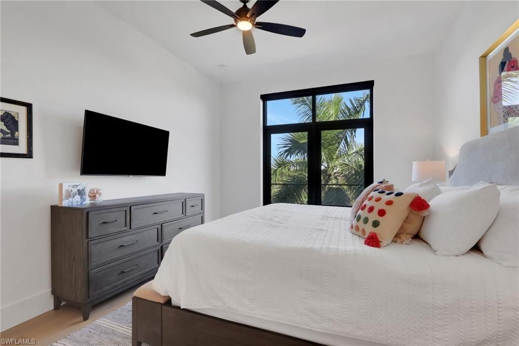 850 Central, Unit 303, Naples, FL 34102 Photo