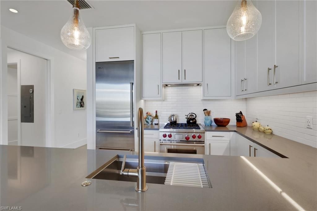 850 Central, Unit 303, Naples, FL 34102 Photo