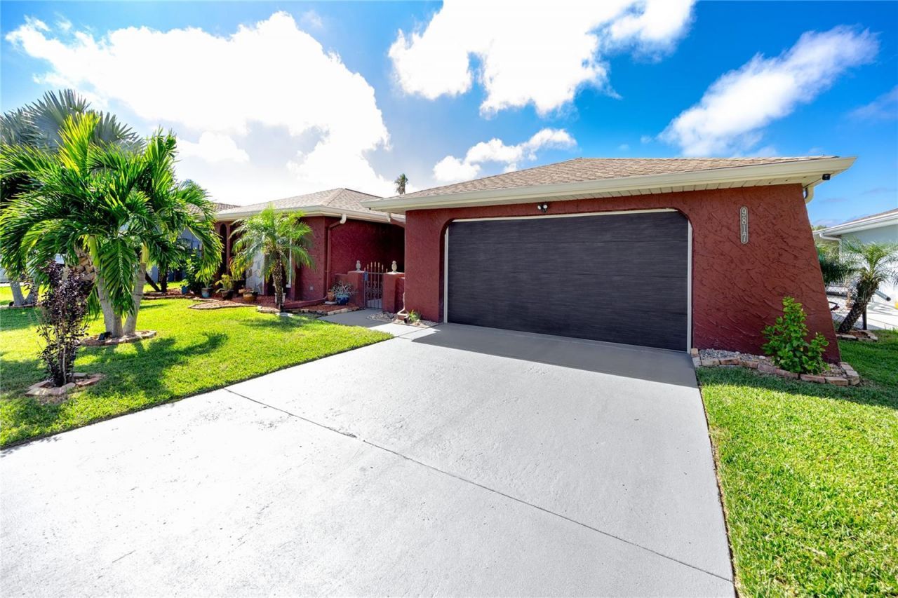 9817 San Sierra Way, Port Richey, FL 34668 Photo