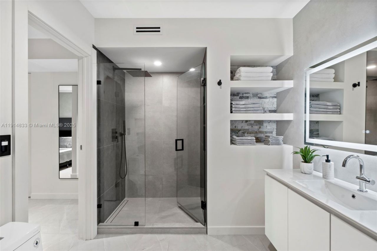 1101 N 14th Ave, Hollywood, FL 33020 Photo