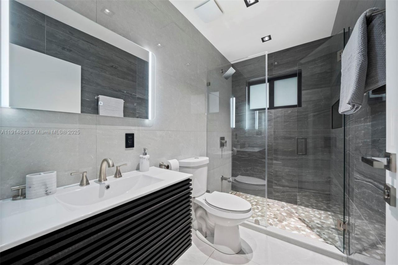 1101 N 14th Ave, Hollywood, FL 33020 Photo