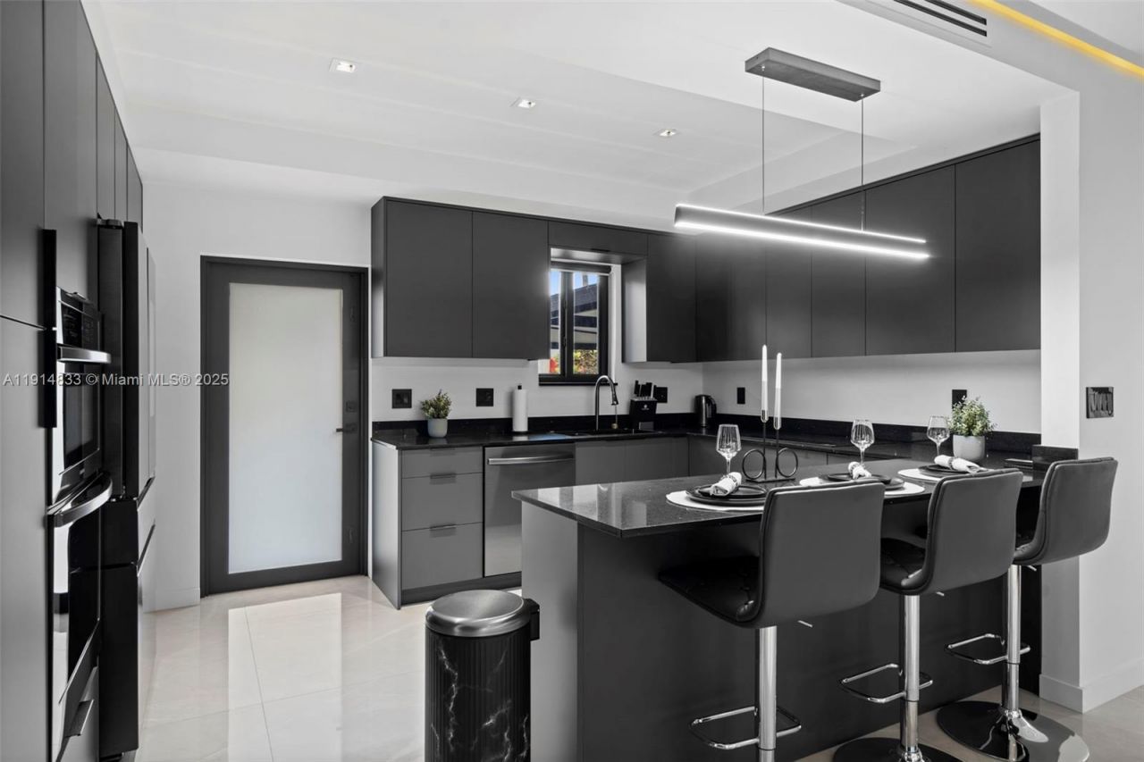 1101 N 14th Ave, Hollywood, FL 33020 Photo