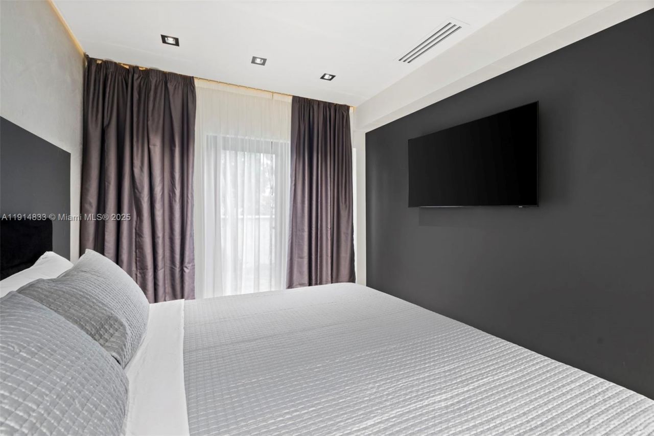 1101 N 14th Ave, Hollywood, FL 33020 Photo