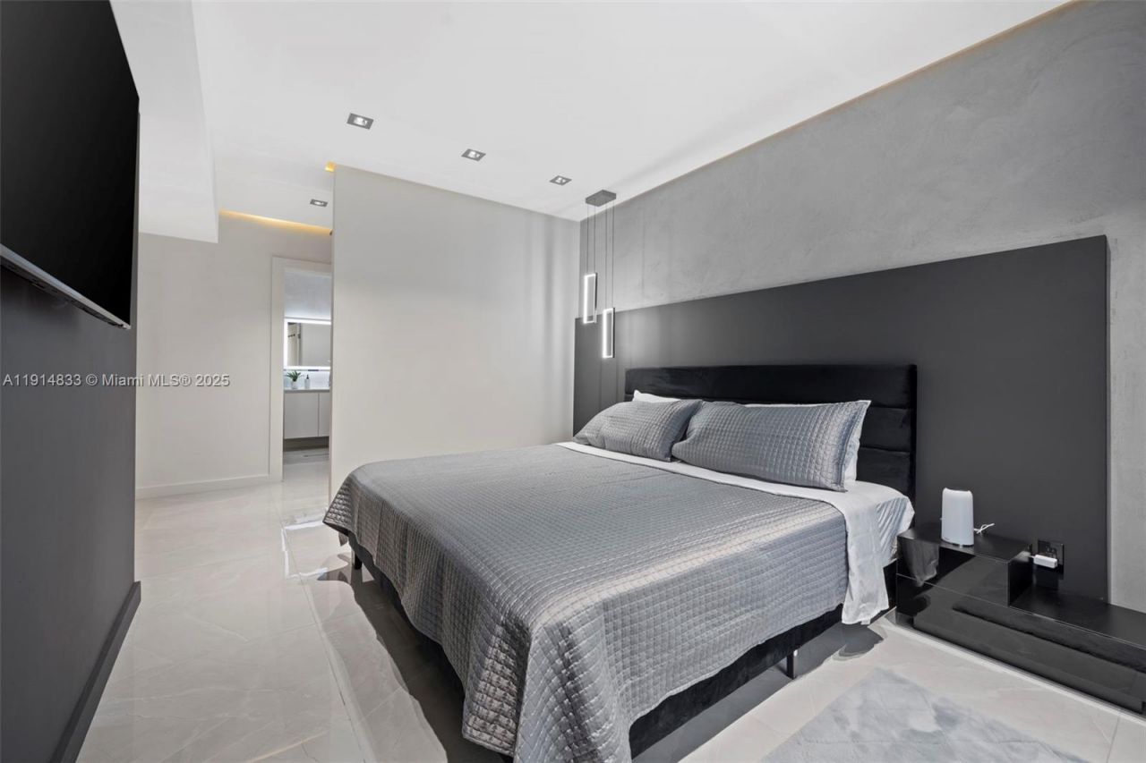 1101 N 14th Ave, Hollywood, FL 33020 Photo