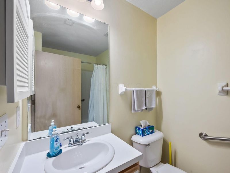 2546 TIMBERSIDE Drive, Columbus, OH 43235 Photo 14