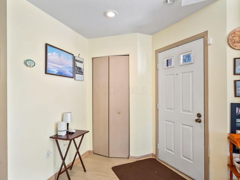 2546 TIMBERSIDE Drive, Columbus, OH 43235 Photo 6