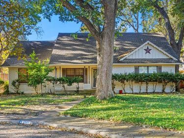 6925 Galemeadow Circle, Dallas, TX 75214