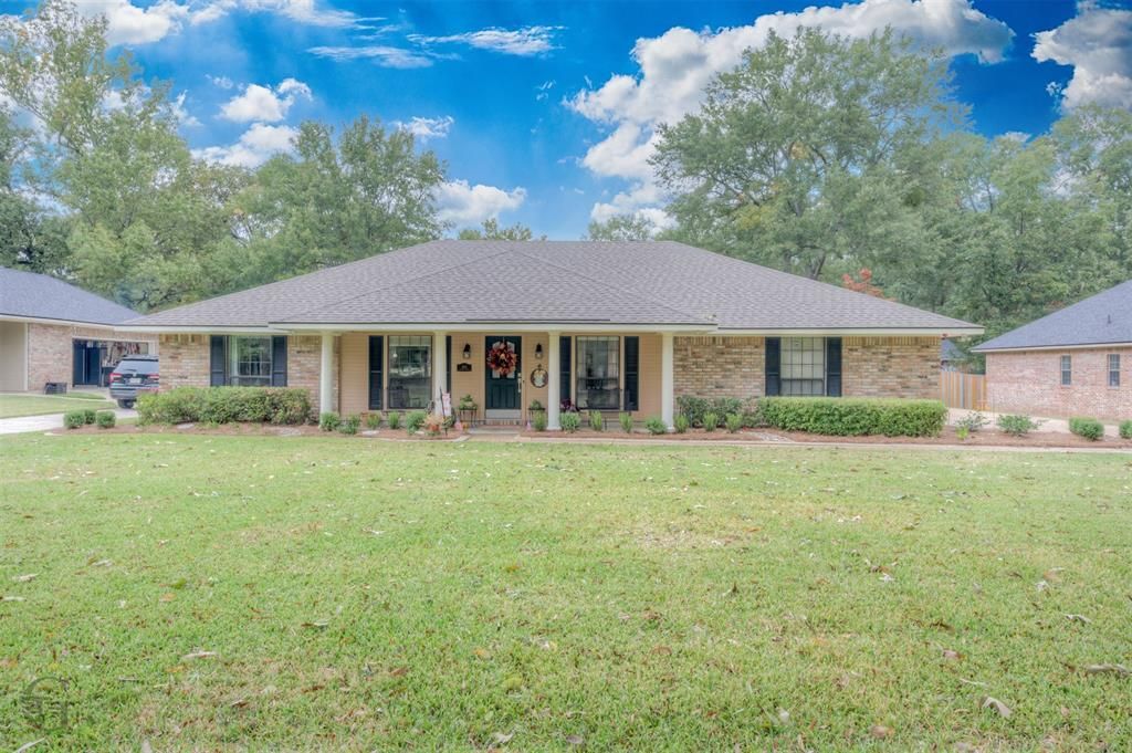 4101 Lakeway Circle Benton, LA 71006