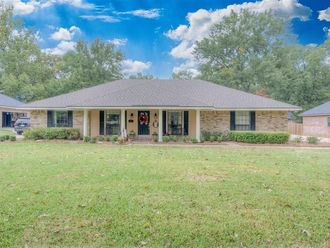 4101 Lakeway Circle Benton, LA 71006