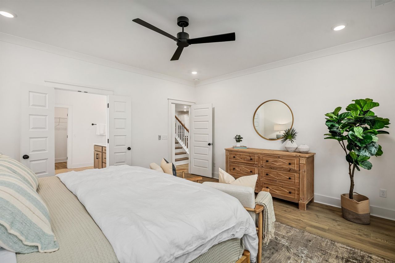 8 Cantona Drive Photo 22