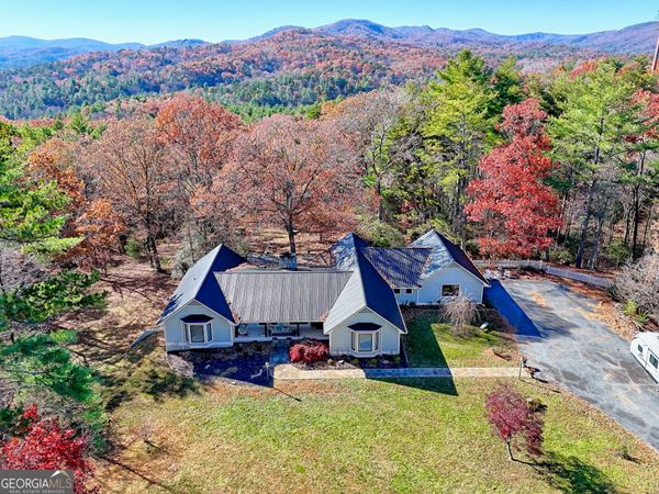 428 Orchard View Lane, Lakemont, GA 30552