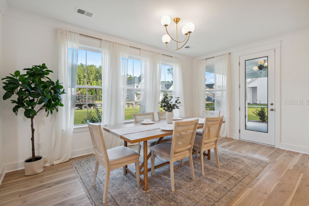 5 Cantona Drive Photo 7