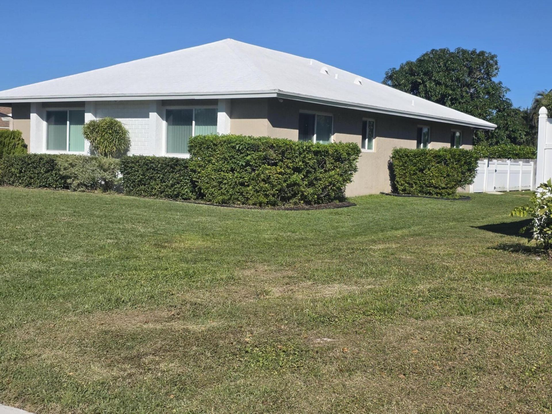 27 Vista Del Rio, Boynton Beach, FL 33426 Photo