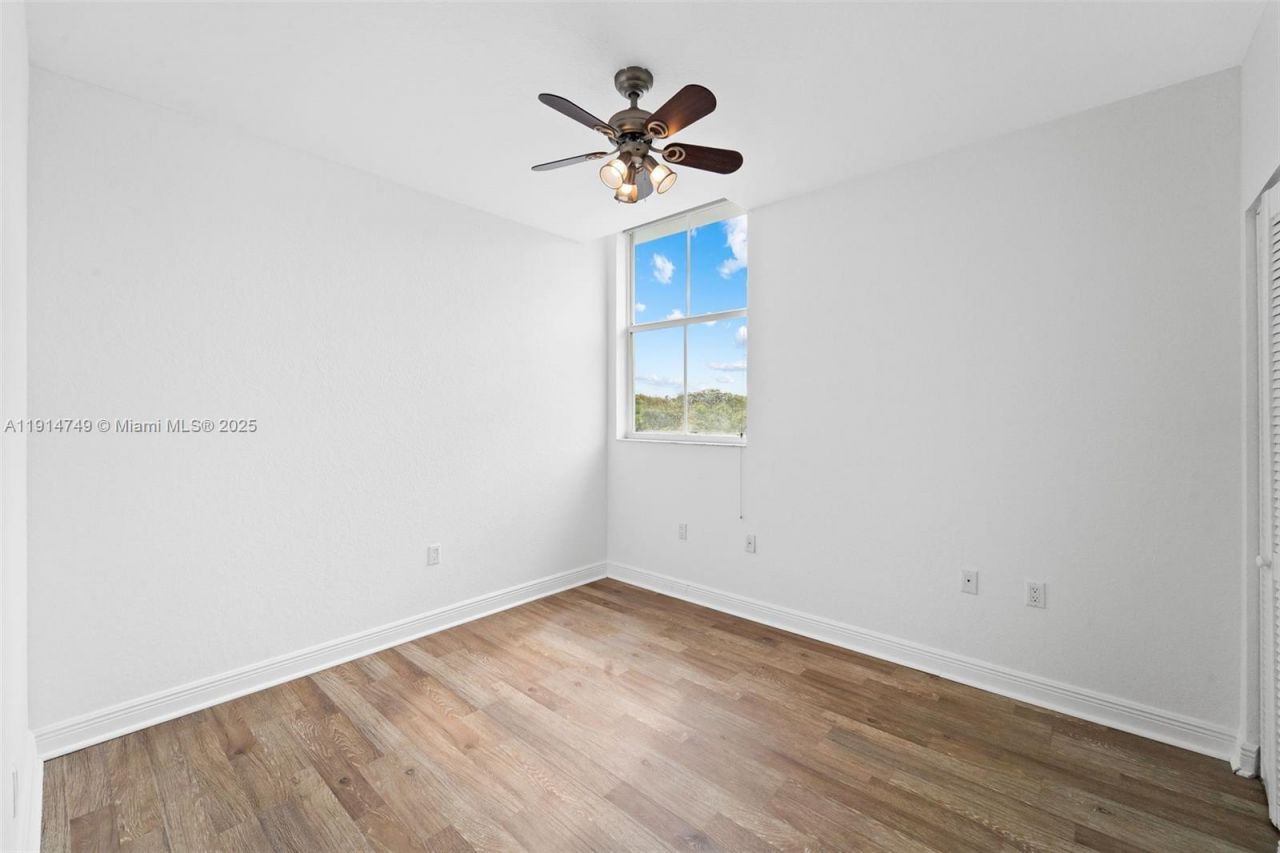 8041 Harding Ave, Unit 105, Miami Beach, FL 33141 Photo