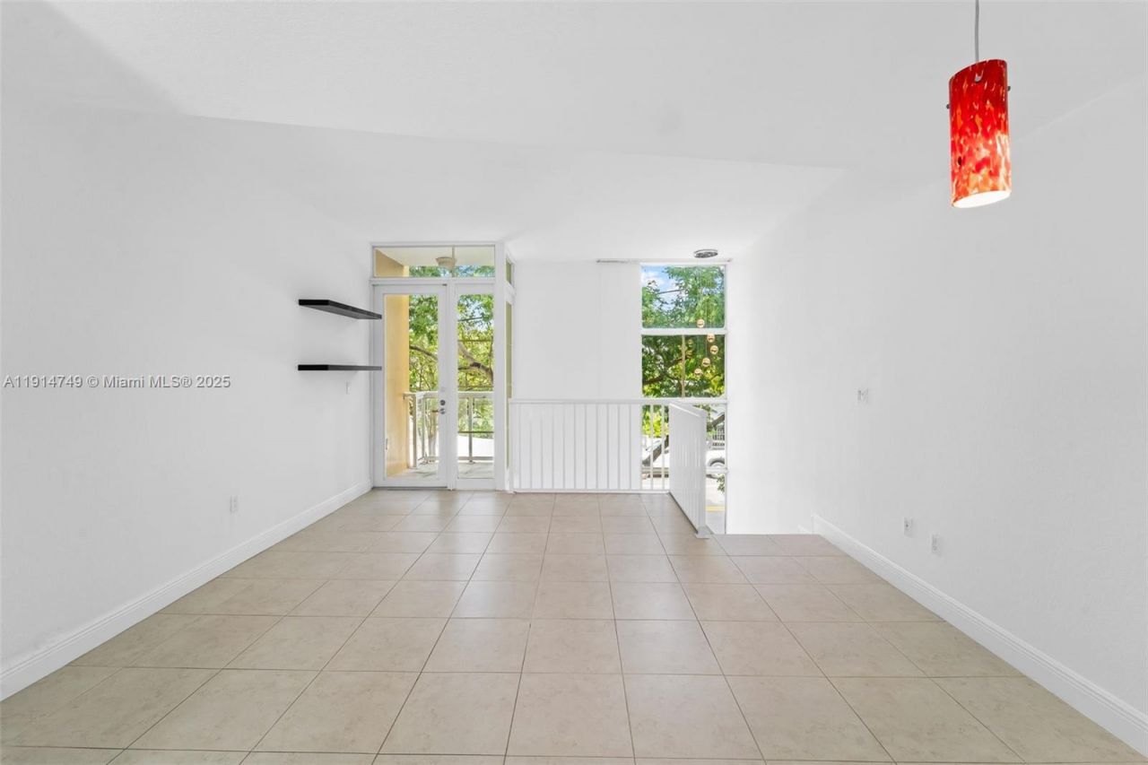 8041 Harding Ave, Unit 105, Miami Beach, FL 33141 Photo