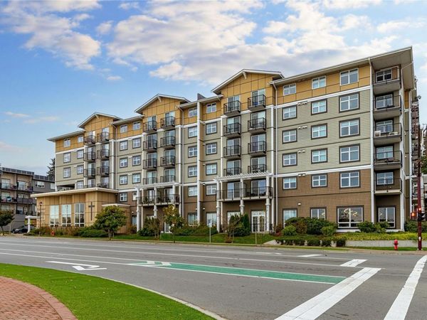 917 Avrill Rd , Unit 606, Langford, BC V9B 0T2