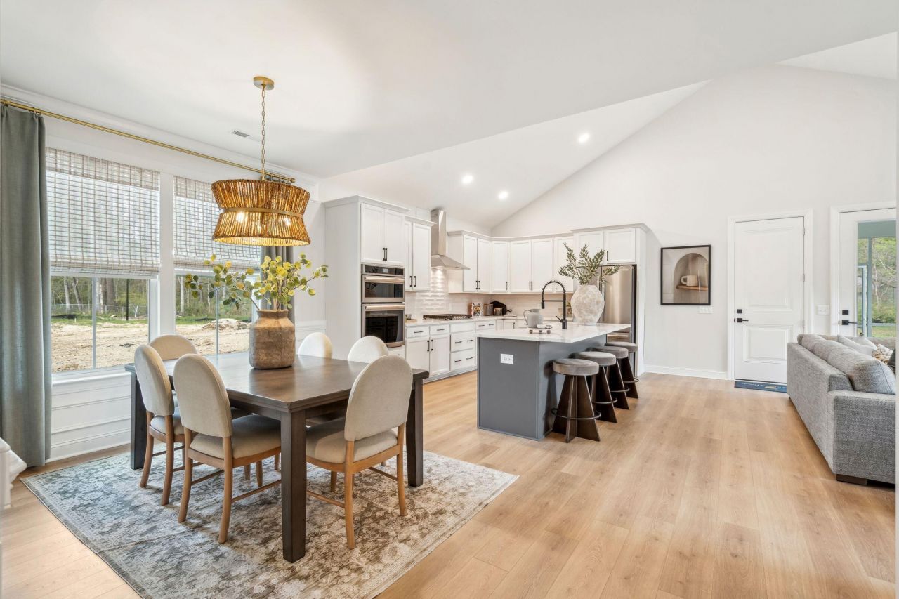 6 Cantona Drive Photo 12