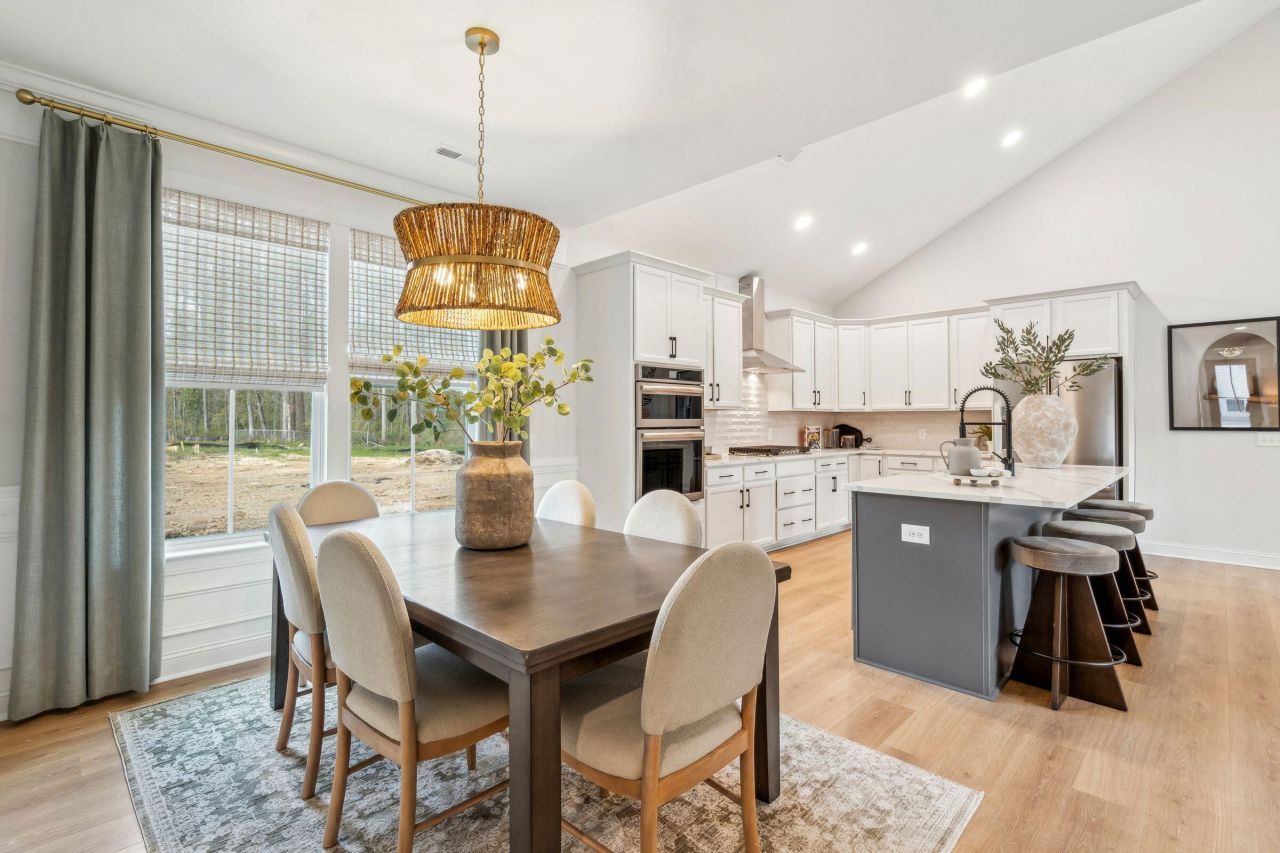 6 Cantona Drive Photo 13